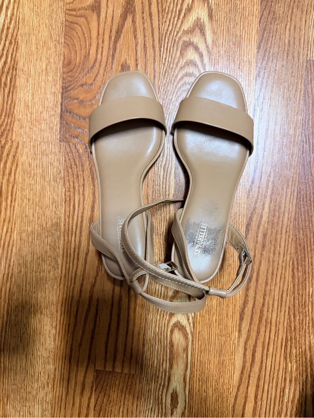 Seychelles heeled sandals